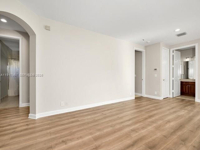 For Sale: $2,100,000 (5 beds, 4 baths, 3564 Square Feet)