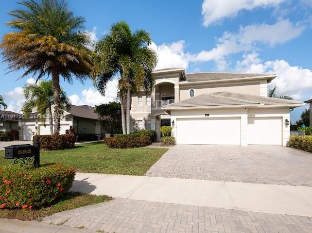 For Sale: $2,100,000 (5 beds, 4 baths, 3564 Square Feet)