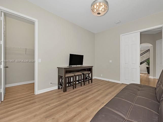 For Sale: $2,100,000 (5 beds, 4 baths, 3564 Square Feet)