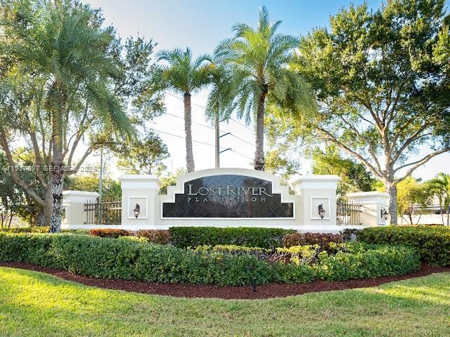 For Sale: $2,100,000 (5 beds, 4 baths, 3564 Square Feet)