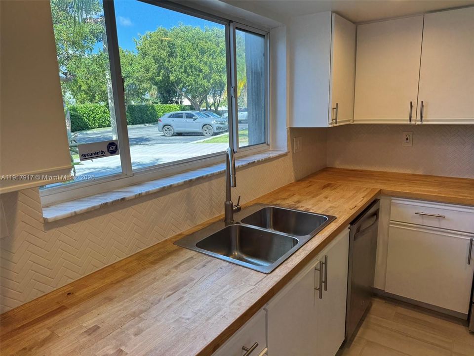 En Renta: $2,500 (2 camas, 2 baños, 1421 Pies cuadrados)