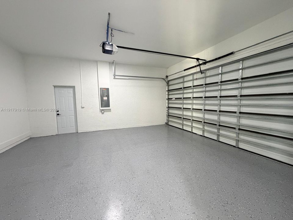 出租: $2,100 (3 贝兹, 2 浴室, 1270 平方英尺)