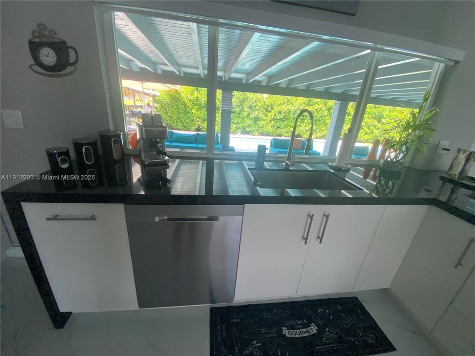 For Rent: $5,000 (3 beds, 3 baths, 2245 Square Feet)