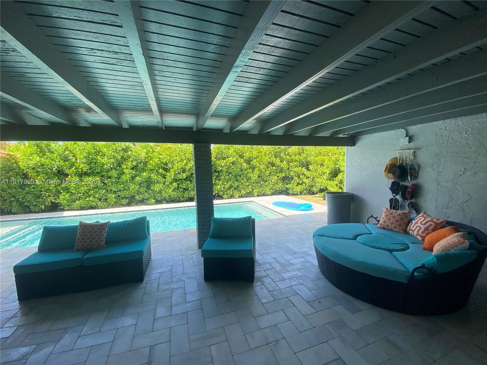 For Rent: $5,000 (3 beds, 3 baths, 2245 Square Feet)