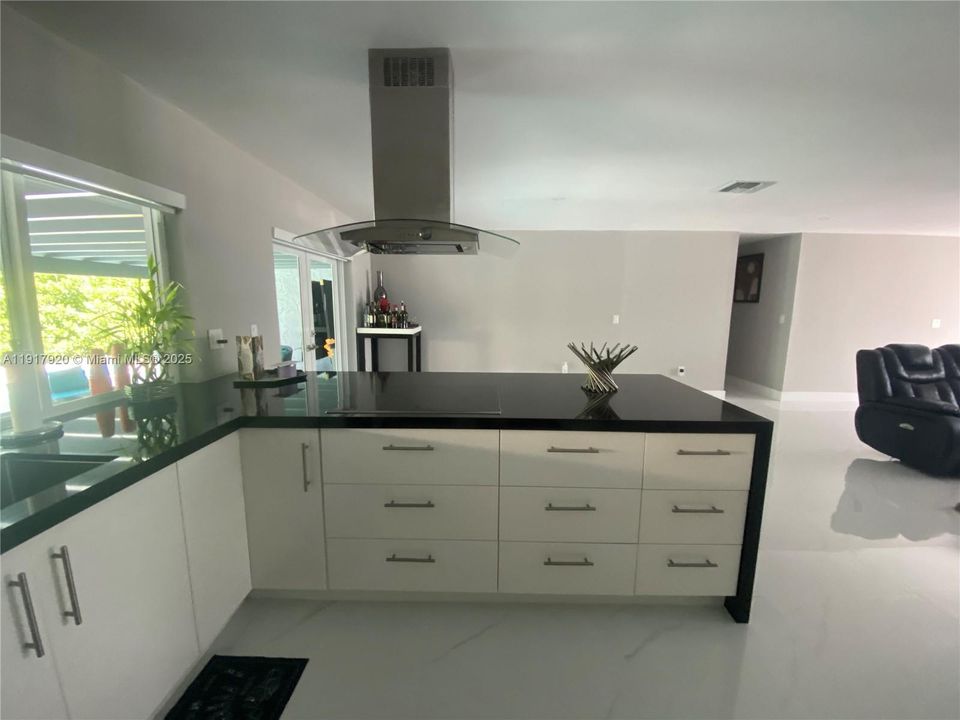 For Rent: $5,000 (3 beds, 3 baths, 2245 Square Feet)