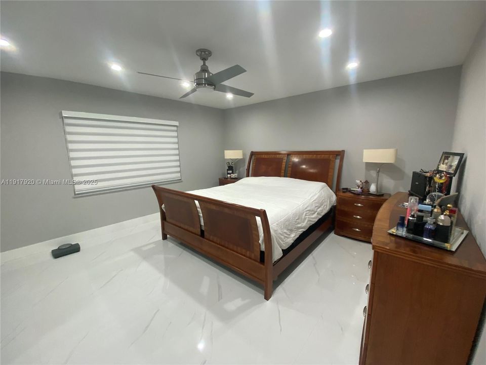 For Rent: $5,000 (3 beds, 3 baths, 2245 Square Feet)