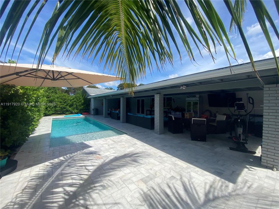 For Rent: $5,000 (3 beds, 3 baths, 2245 Square Feet)