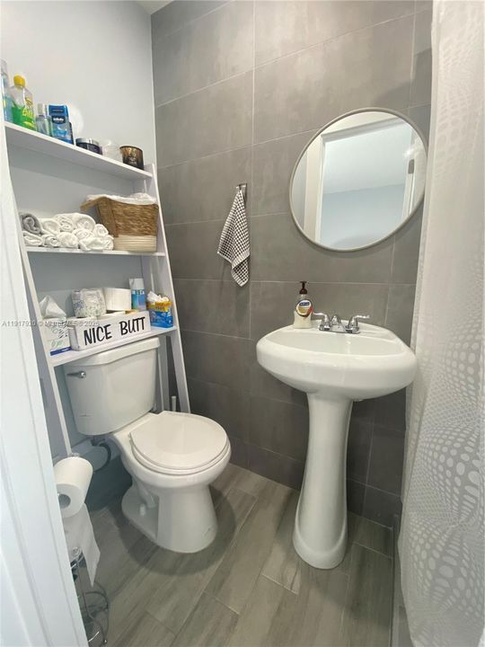 For Rent: $5,000 (3 beds, 3 baths, 2245 Square Feet)