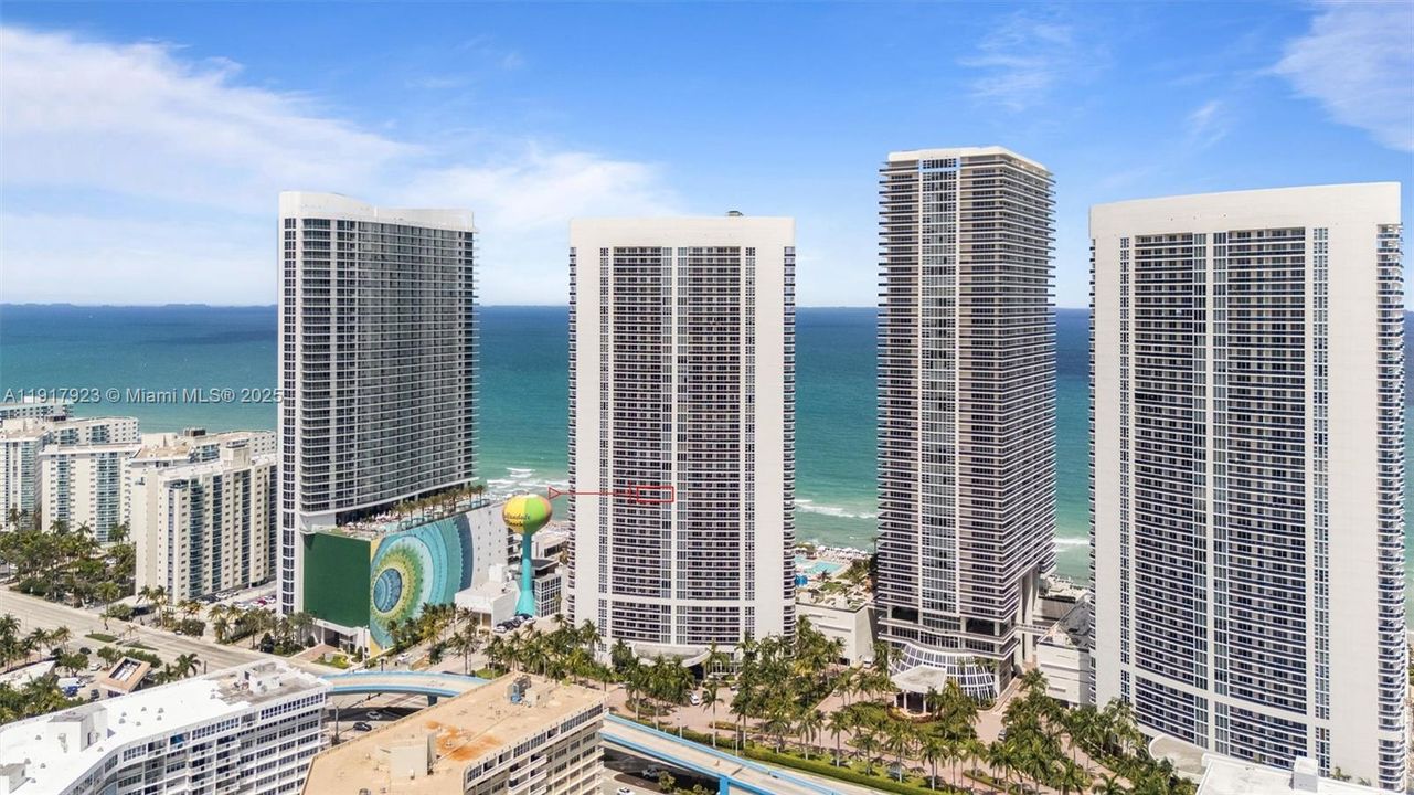 На продажу: $1,350,000 (3 спален, 3 ванн, 1571 Квадратных фут)