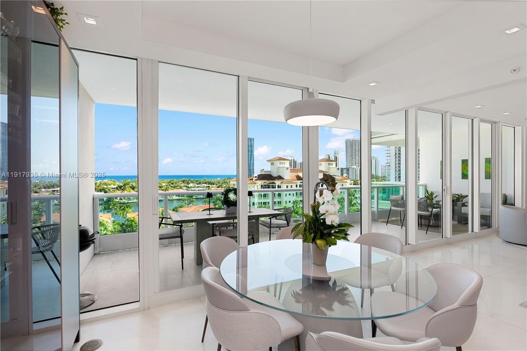 For Sale: $3,980,000 (4 beds, 4 baths, 3300 Square Feet)