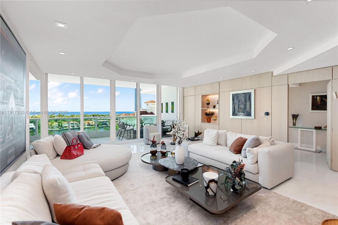 For Sale: $3,980,000 (4 beds, 4 baths, 3300 Square Feet)