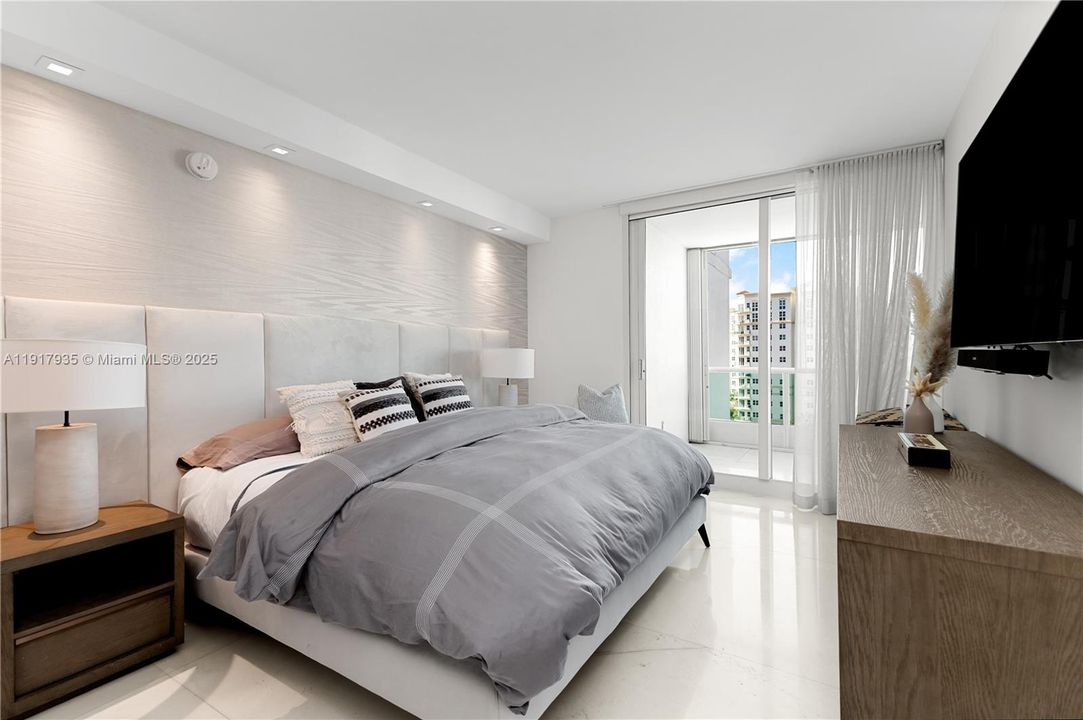 For Sale: $3,980,000 (4 beds, 4 baths, 3300 Square Feet)