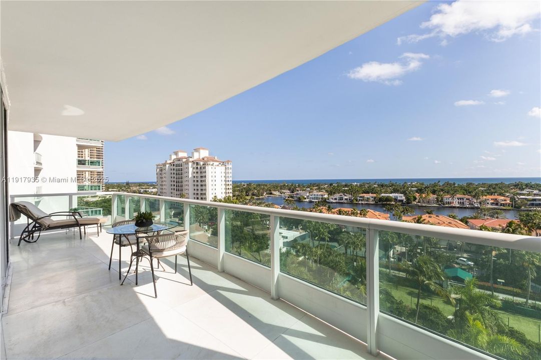 For Sale: $3,980,000 (4 beds, 4 baths, 3300 Square Feet)