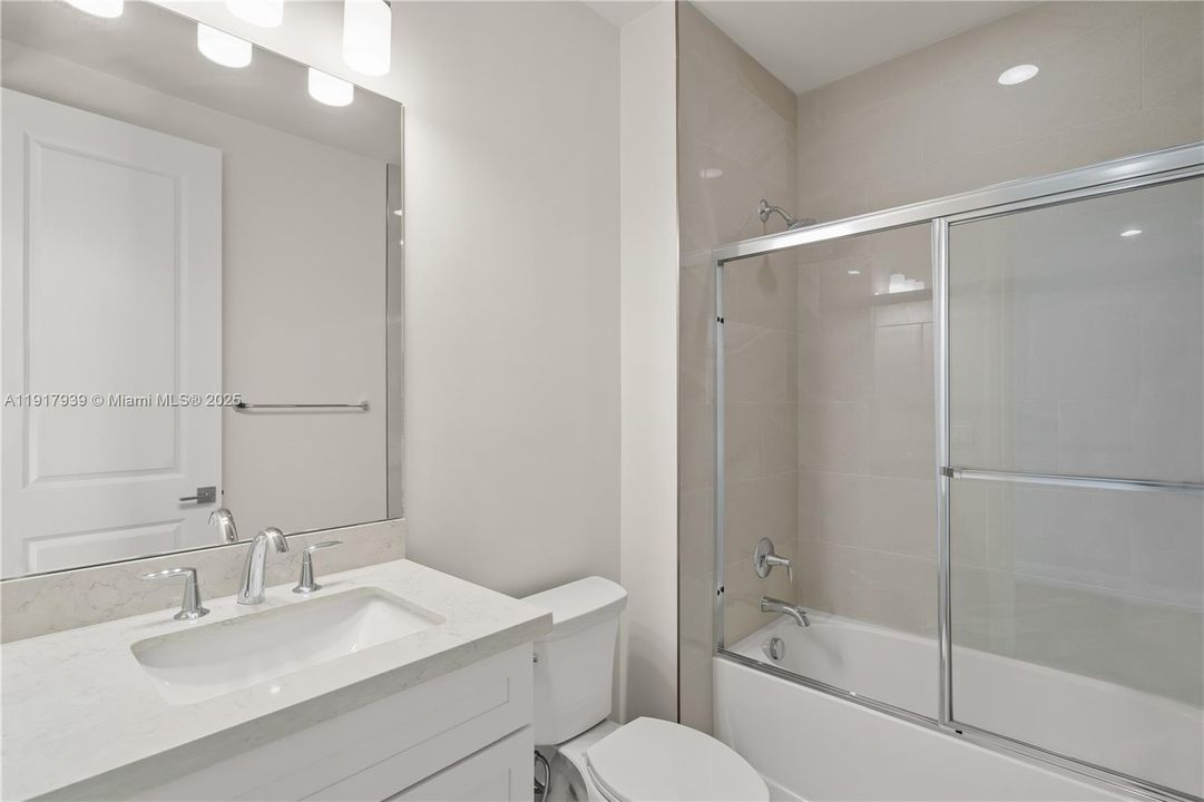 En Renta: $15,500 (5 camas, 5 baños, 4910 Pies cuadrados)