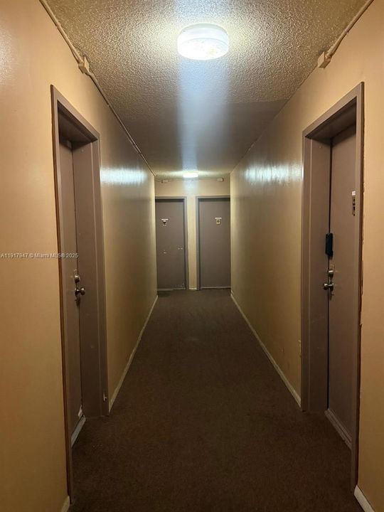 For Rent: $1,900 (2 beds, 2 baths, 1290 Square Feet)