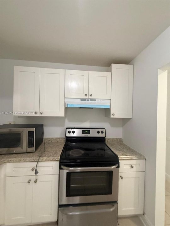 For Rent: $1,900 (2 beds, 2 baths, 1290 Square Feet)