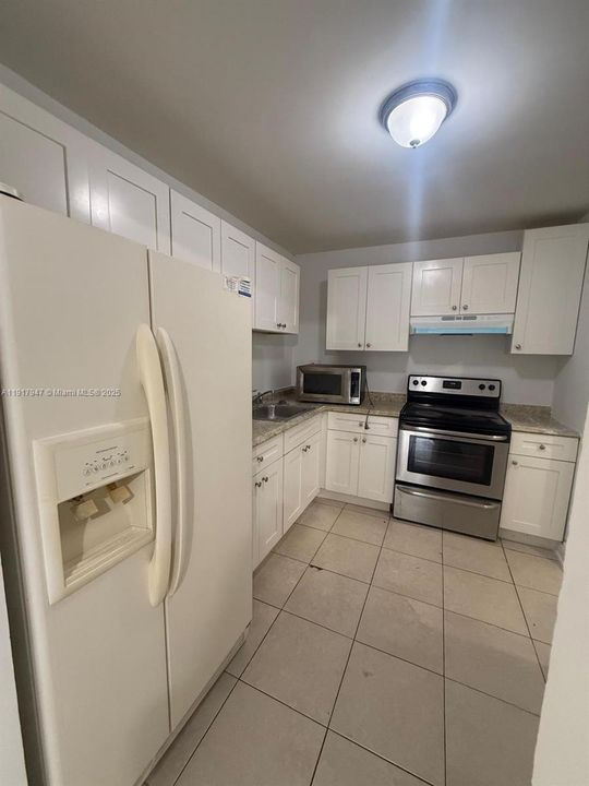 For Rent: $1,900 (2 beds, 2 baths, 1290 Square Feet)