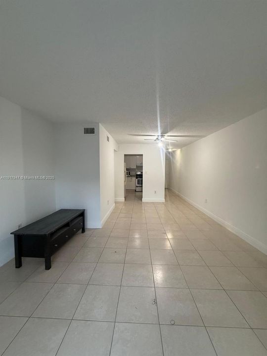 For Rent: $1,900 (2 beds, 2 baths, 1290 Square Feet)