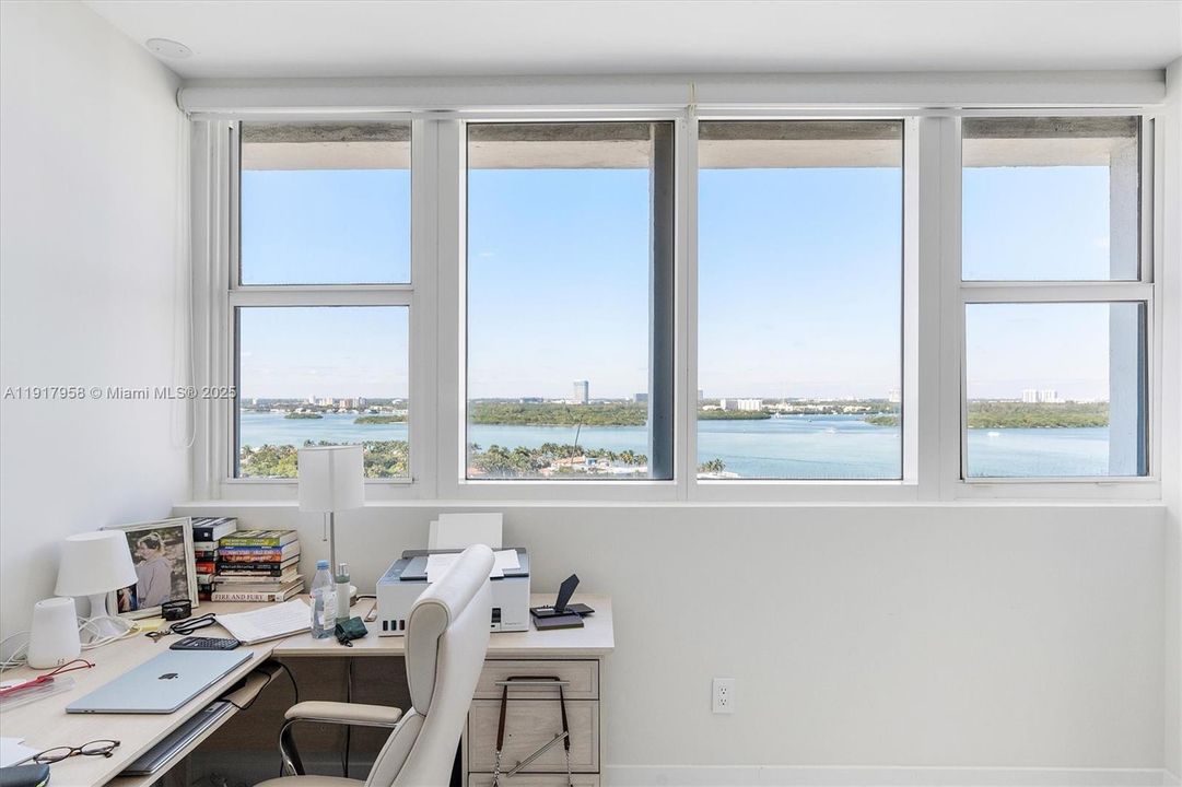 На продажу: $1,799,000 (2 спален, 2 ванн, 1447 Квадратных фут)