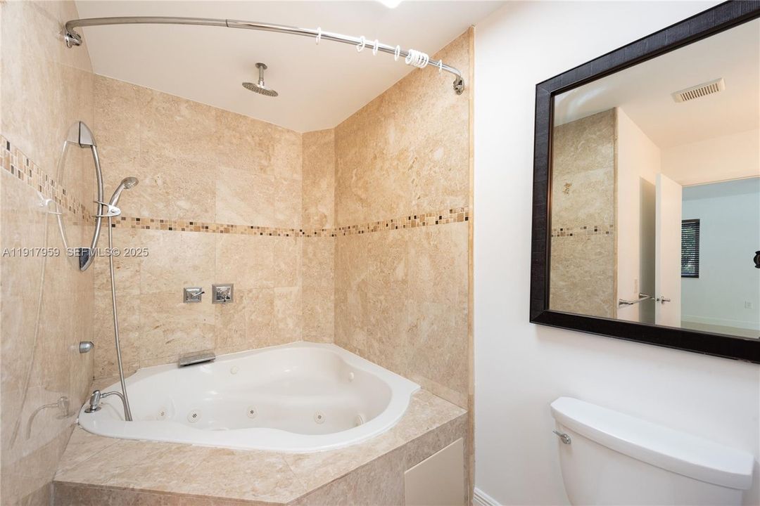 В аренду: $6,000 (4 спален, 3 ванн, 3021 Квадратных фут)