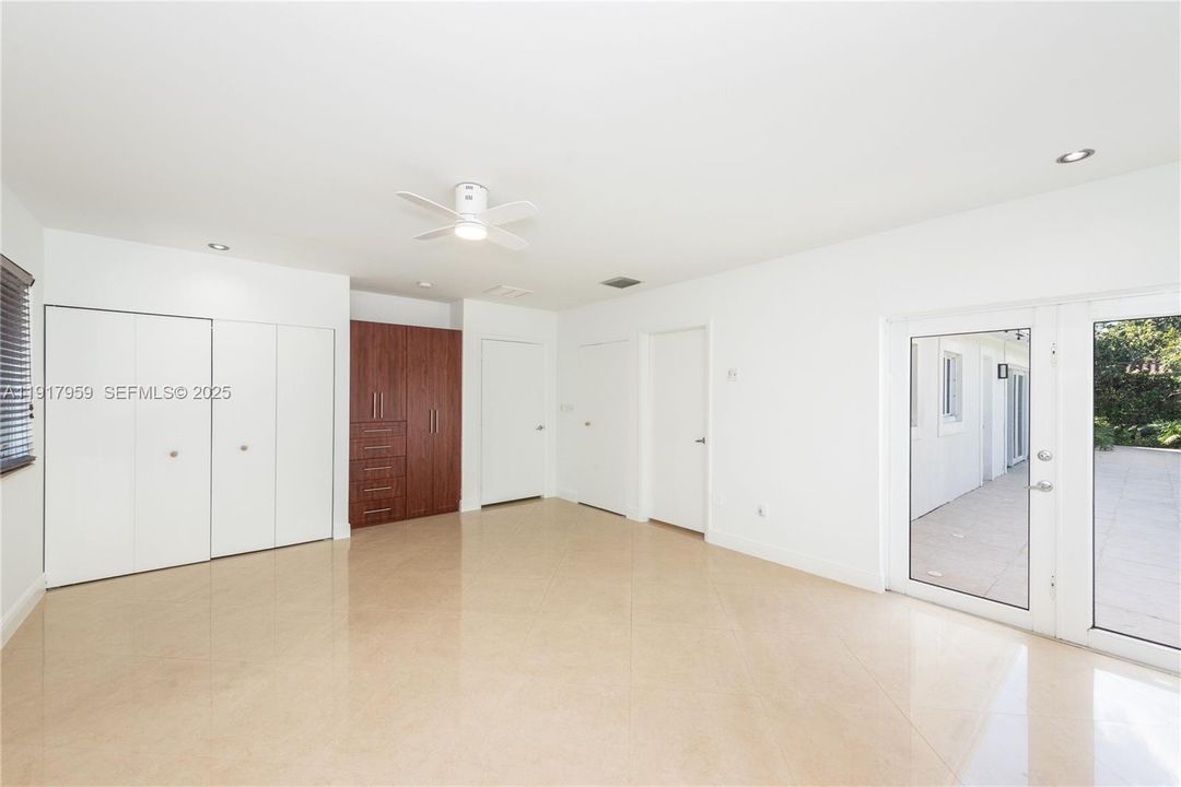 В аренду: $6,000 (4 спален, 3 ванн, 3021 Квадратных фут)