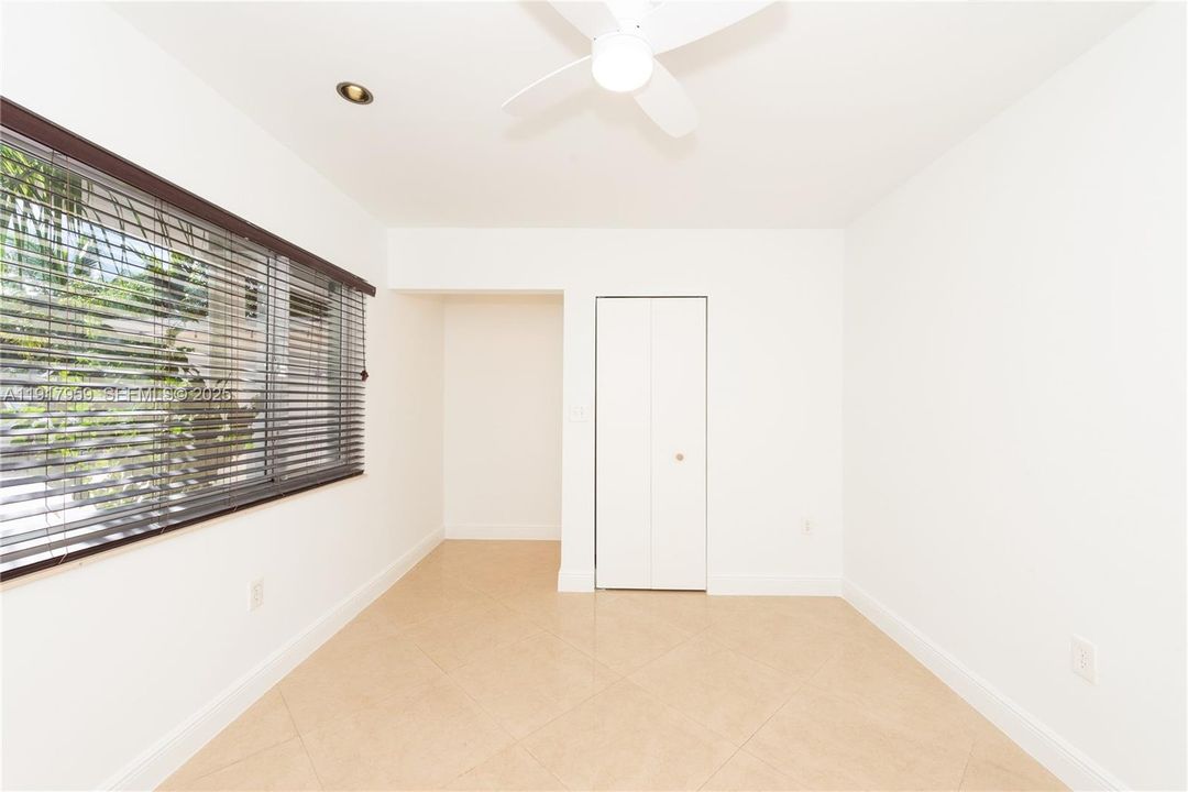 В аренду: $6,000 (4 спален, 3 ванн, 3021 Квадратных фут)