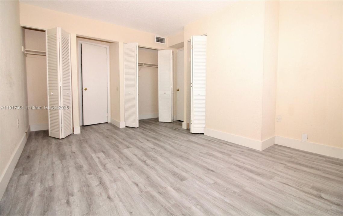 For Rent: $1,600 (1 beds, 1 baths, 710 Square Feet)