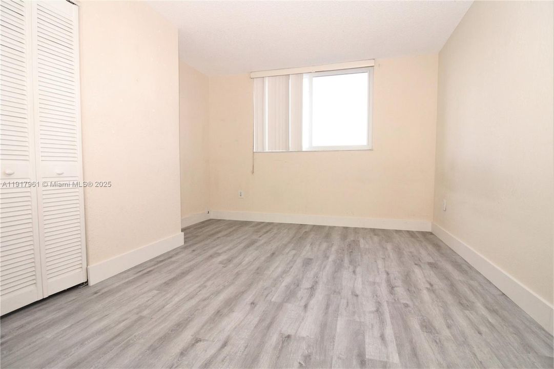 For Rent: $1,600 (1 beds, 1 baths, 710 Square Feet)