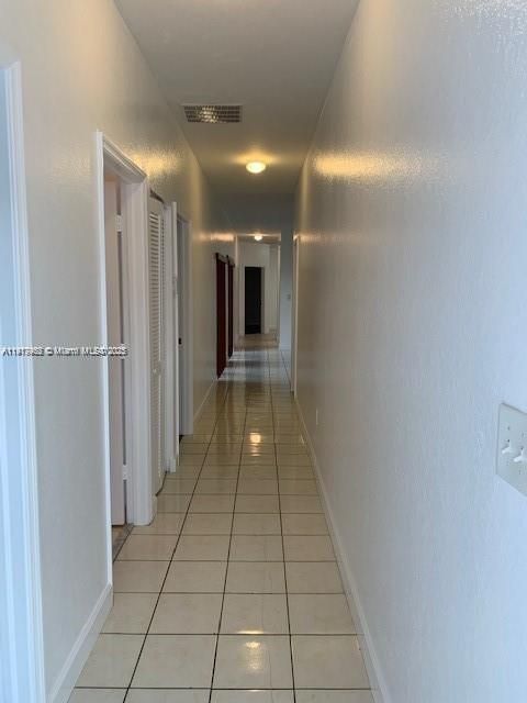 Active With Contract: $2,400 (3 beds, 2 baths, 1386 Square Feet)