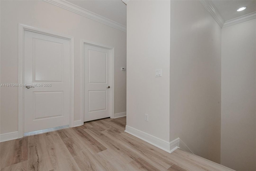 合同活跃: $567,500 (3 贝兹, 2 浴室, 0 平方英尺)