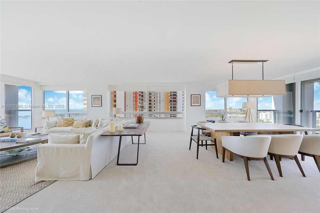 For Sale: $895,000 (2 beds, 2 baths, 1697 Square Feet)