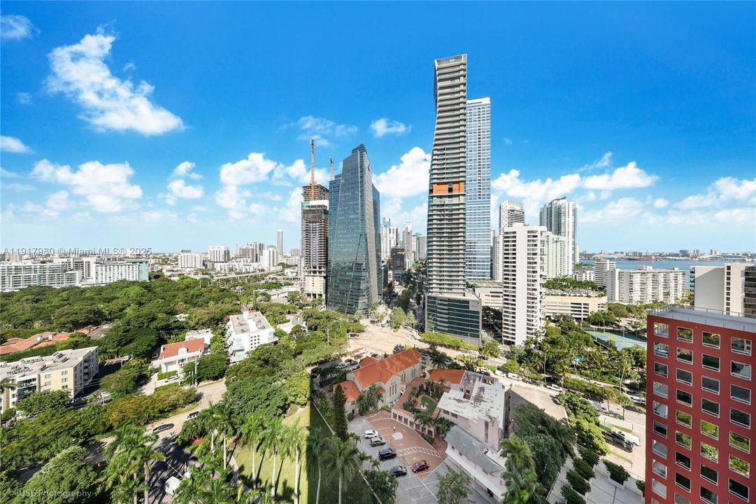 Amazing Views from this corner unit!