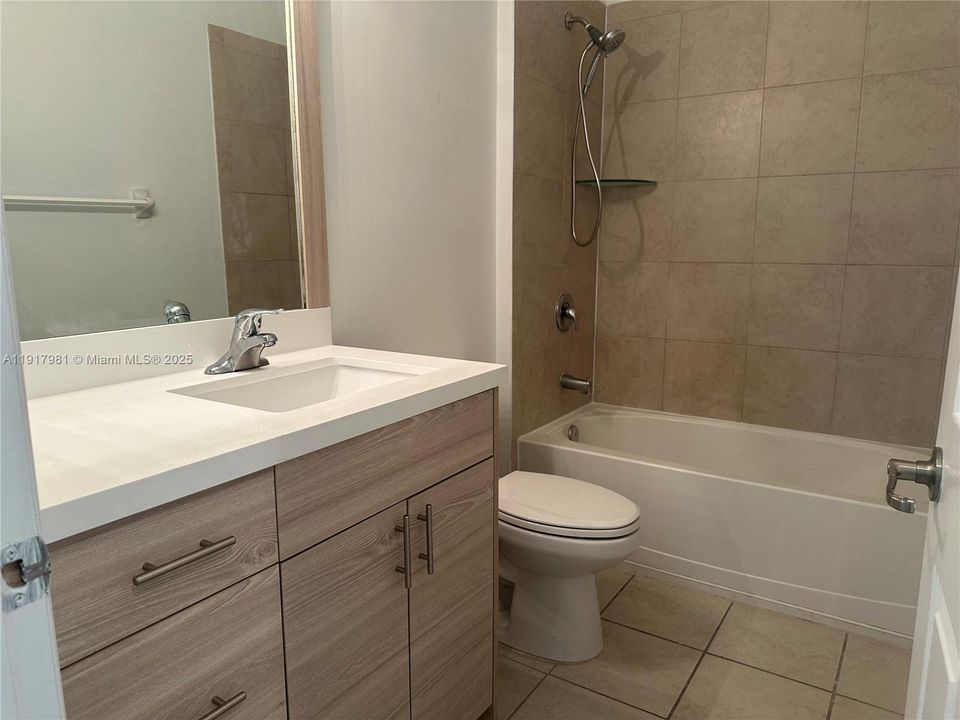 Active With Contract: $3,000 (3 beds, 2 baths, 1701 Square Feet)