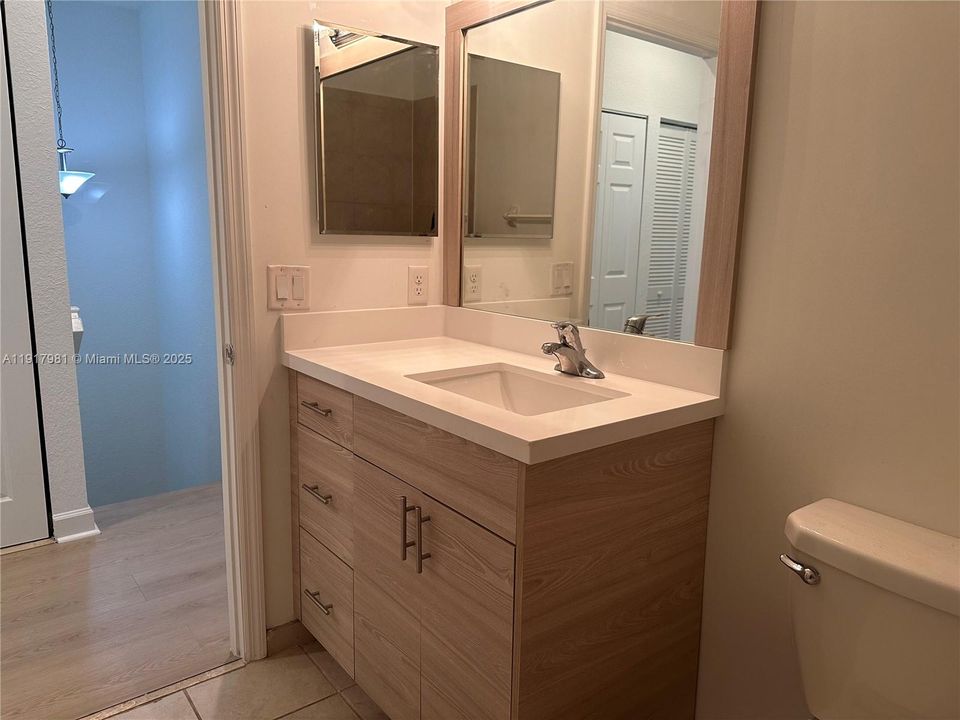 Active With Contract: $3,000 (3 beds, 2 baths, 1701 Square Feet)