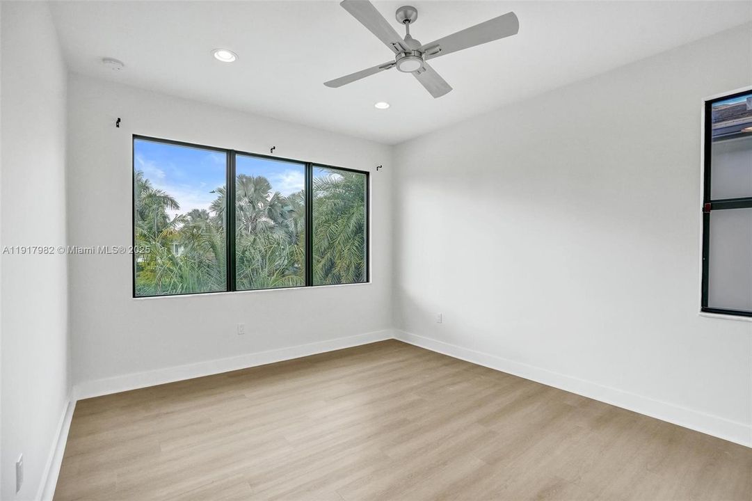 For Rent: $16,000 (5 beds, 6 baths, 4932 Square Feet)