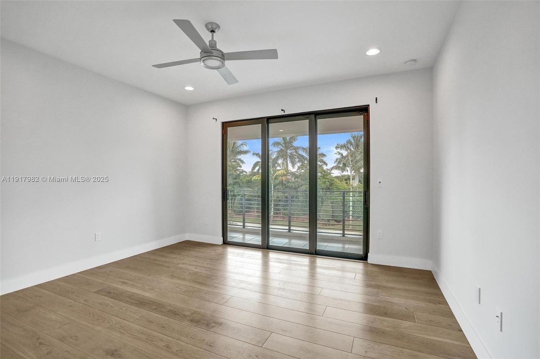 For Rent: $16,000 (5 beds, 6 baths, 4932 Square Feet)