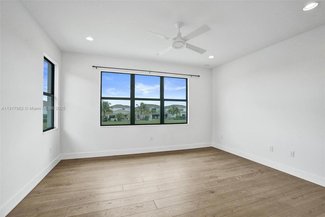 For Rent: $16,000 (5 beds, 6 baths, 4932 Square Feet)