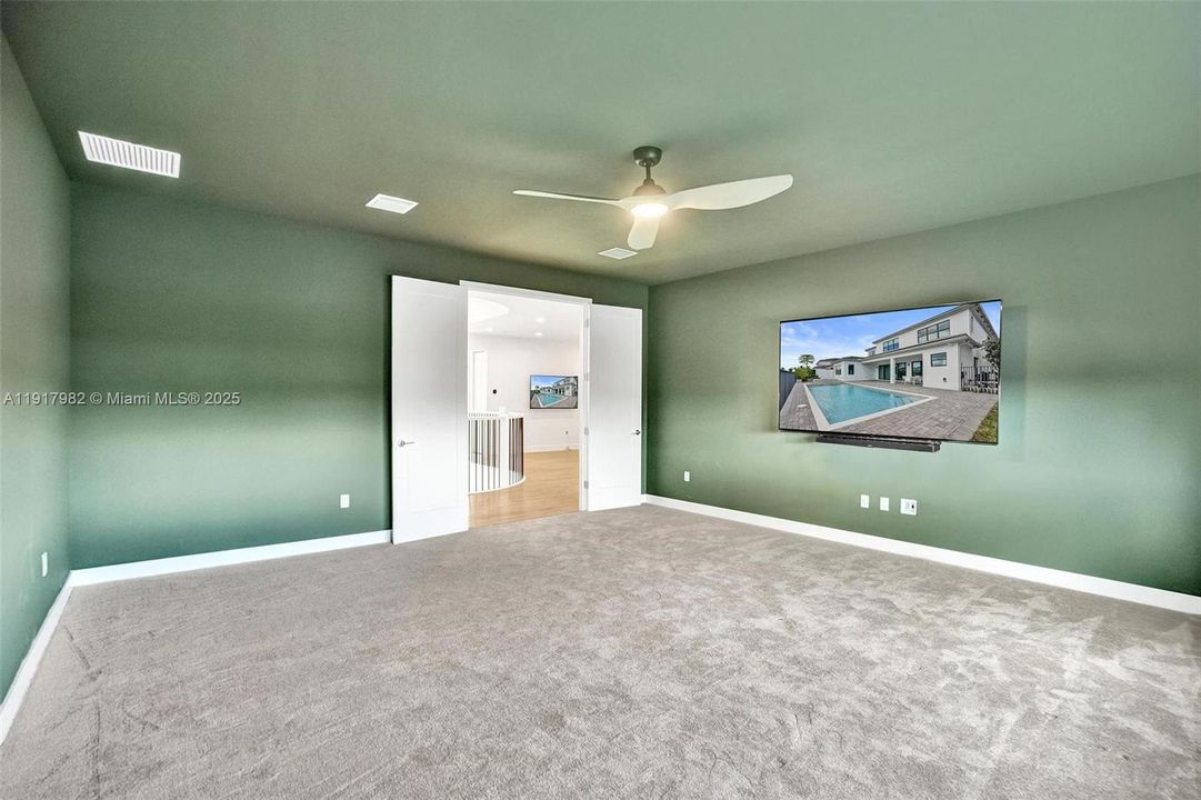 For Rent: $16,000 (5 beds, 6 baths, 4932 Square Feet)