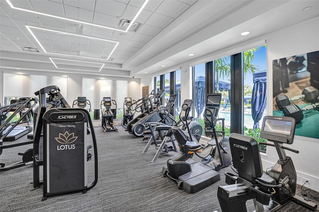 For Rent: $16,000 (5 beds, 6 baths, 4932 Square Feet)