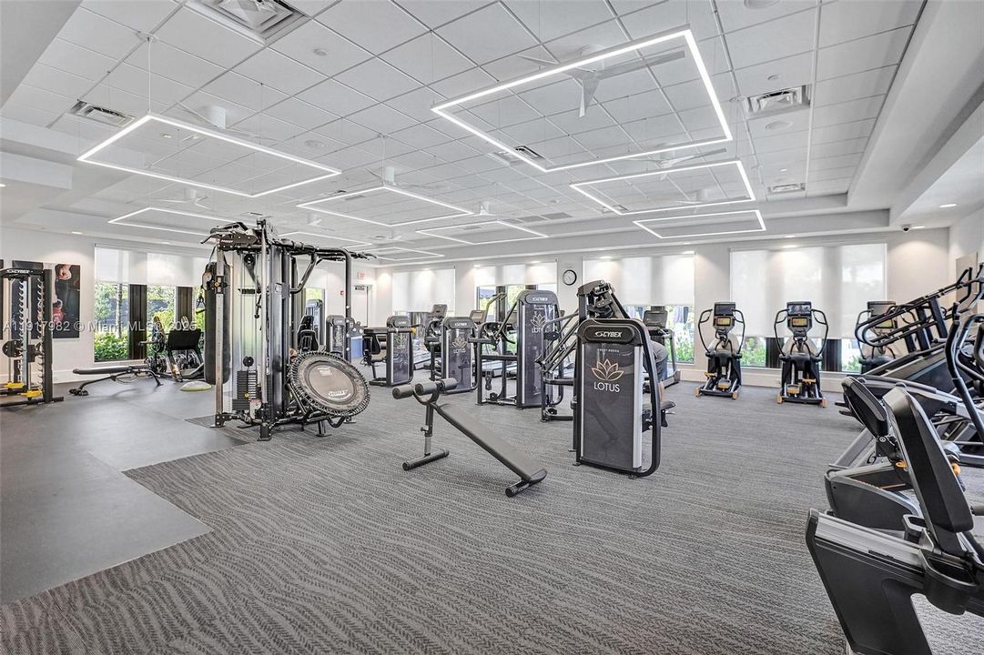 For Rent: $16,000 (5 beds, 6 baths, 4932 Square Feet)