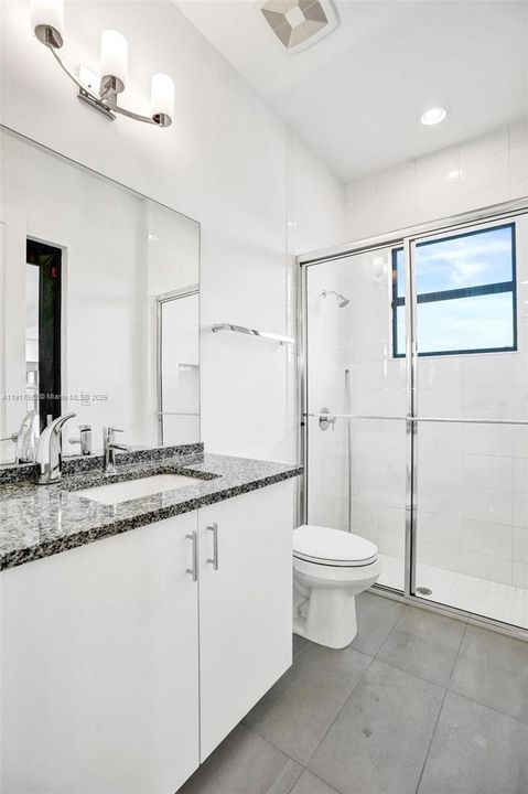 For Rent: $16,000 (5 beds, 6 baths, 4932 Square Feet)