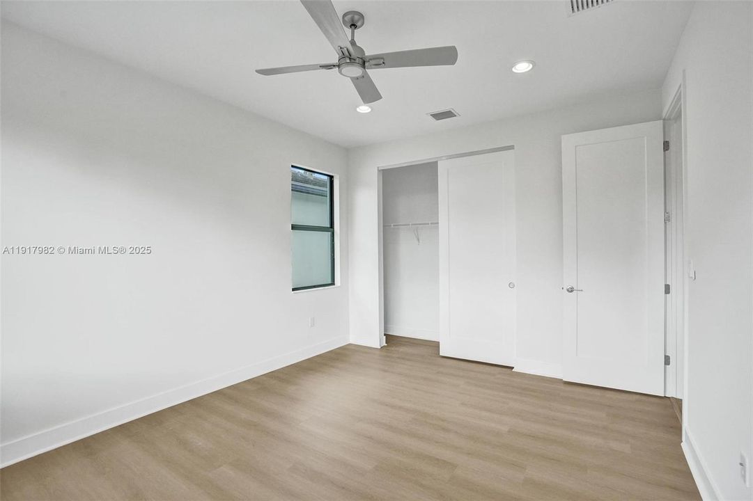 For Rent: $16,000 (5 beds, 6 baths, 4932 Square Feet)