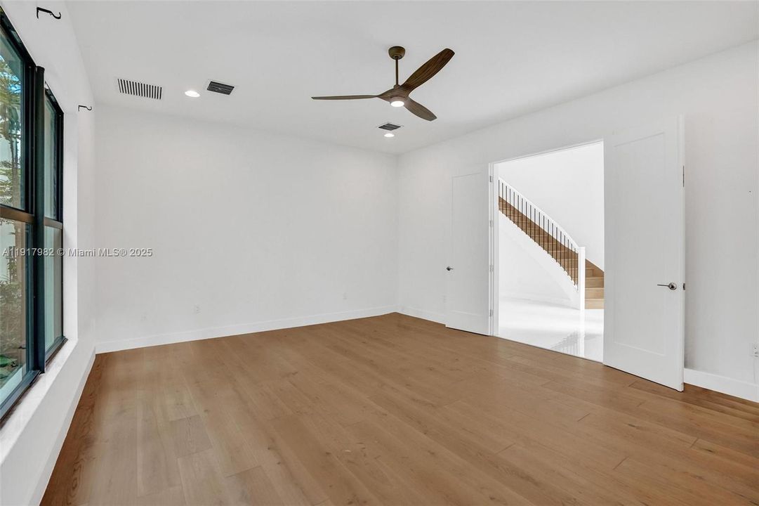 For Rent: $16,000 (5 beds, 6 baths, 4932 Square Feet)