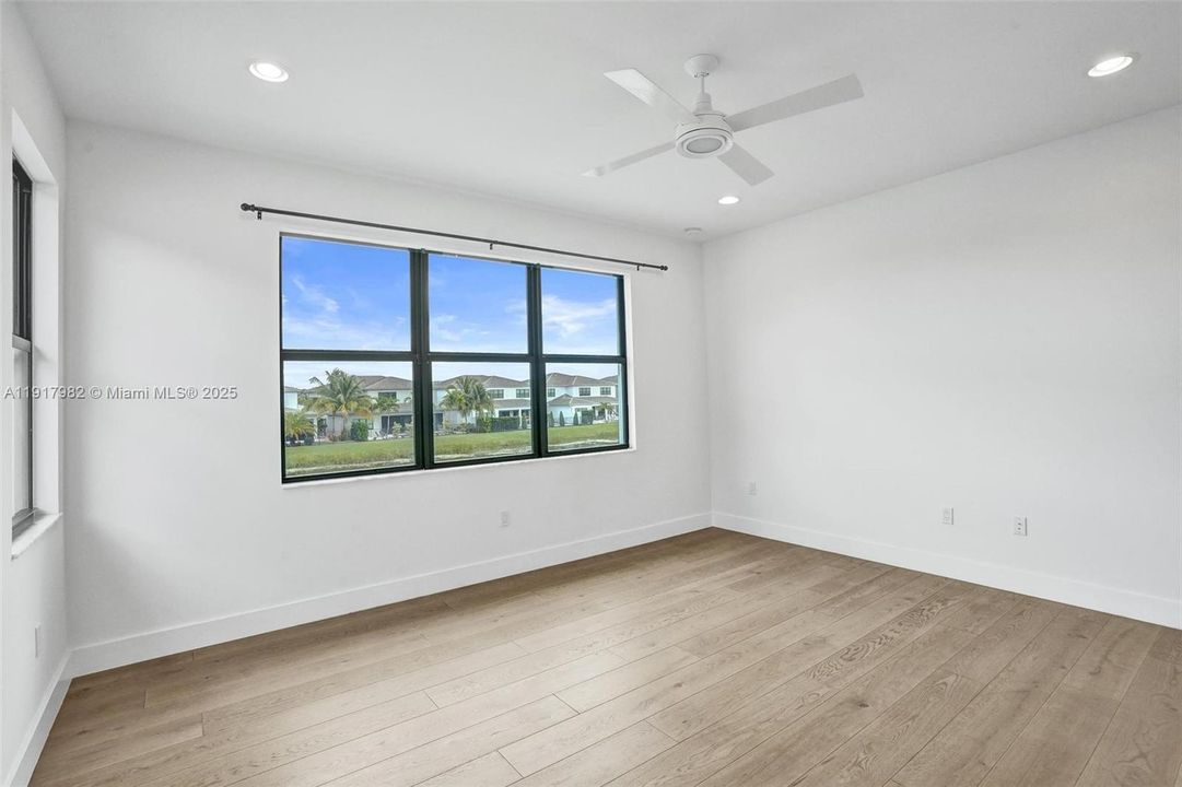 For Rent: $16,000 (5 beds, 6 baths, 4932 Square Feet)