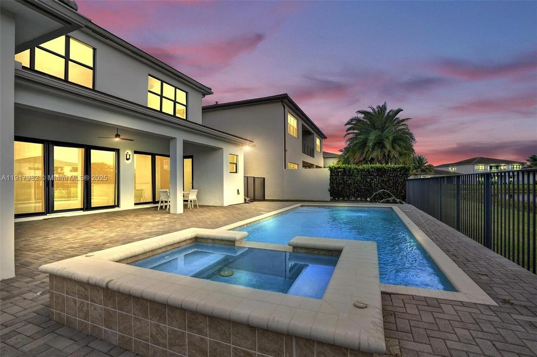 For Rent: $16,000 (5 beds, 6 baths, 4932 Square Feet)