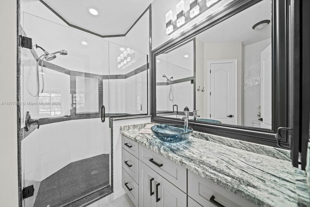 待售: $1,799,000 (4 贝兹, 4 浴室, 3400 平方英尺)