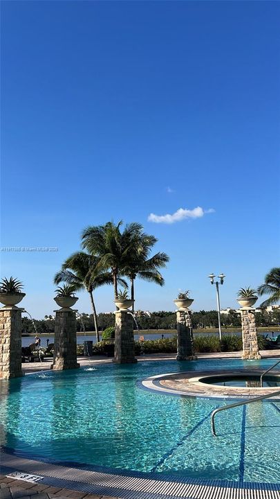 En Venta: $279,900 (1 camas, 2 baños, 954 Pies cuadrados)