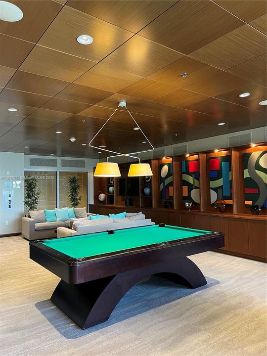 En Venta: $279,900 (1 camas, 2 baños, 954 Pies cuadrados)