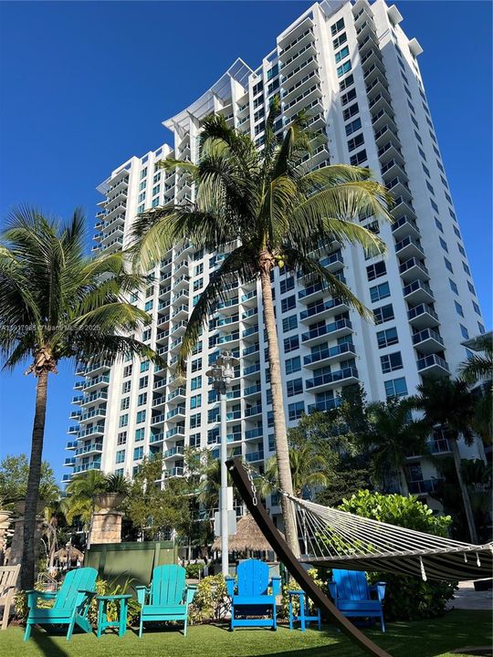 En Venta: $279,900 (1 camas, 2 baños, 954 Pies cuadrados)