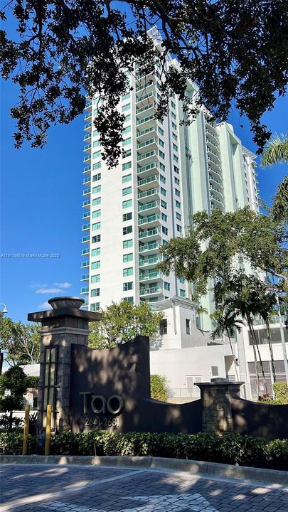 En Venta: $279,900 (1 camas, 2 baños, 954 Pies cuadrados)